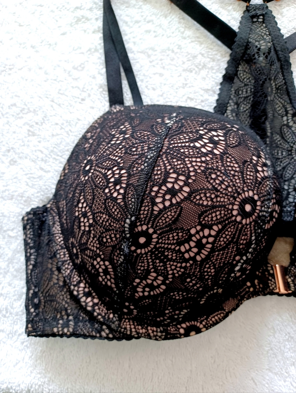 Victoria's Secret Black Lace Push-Up Bra with Nude Lining - Picture 8 of 16